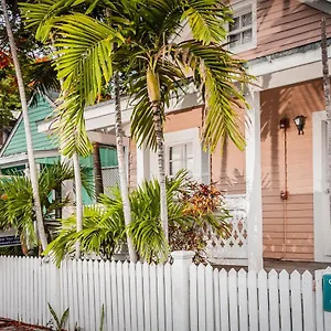 Gasthof Courtney's Place Historic & Inns **